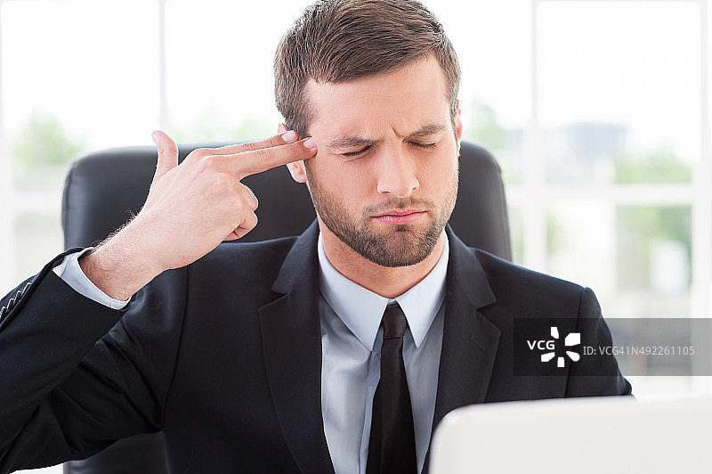 压力大的一天图片素材