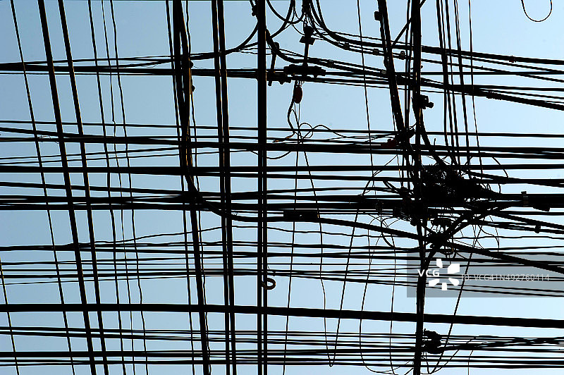 电话、电线杆和电线图片素材