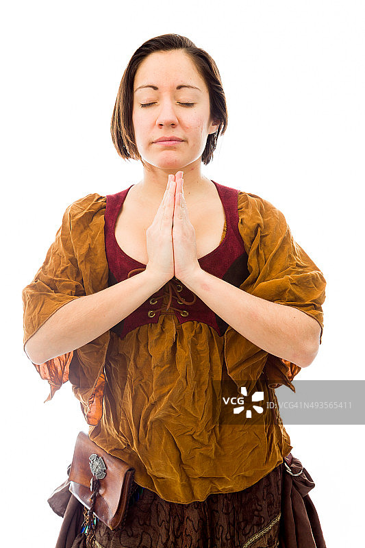 年轻女子祈祷图片素材