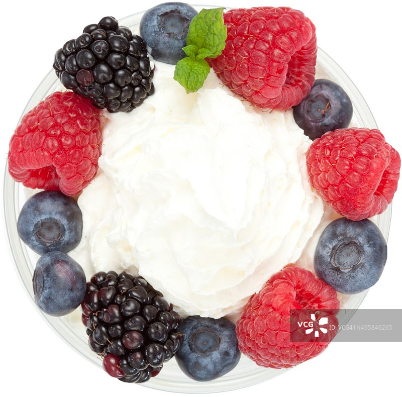 水果奶油蛋白甜点图片素材