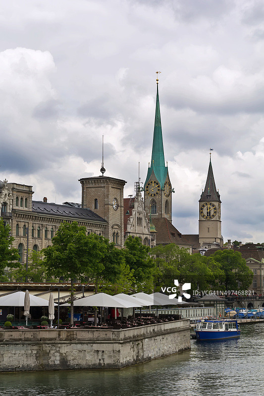 苏黎世圣母大教堂和圣彼得教堂景观图片素材