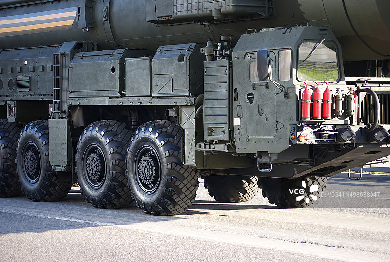 俄罗斯白杨-M型核导弹图片素材