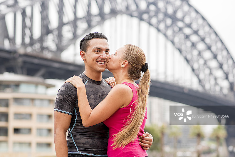 他就是她的一切！图片素材