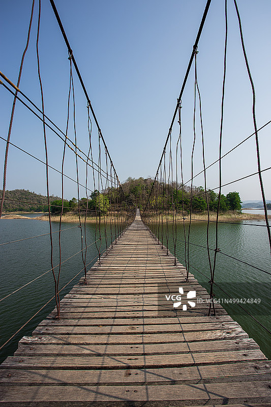 通往岛屿的索桥图片素材