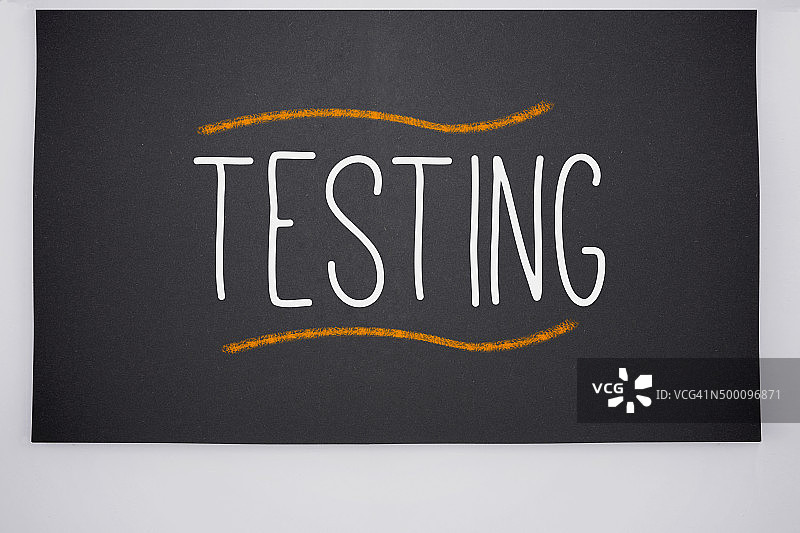 大黑板上的测试文字图片素材