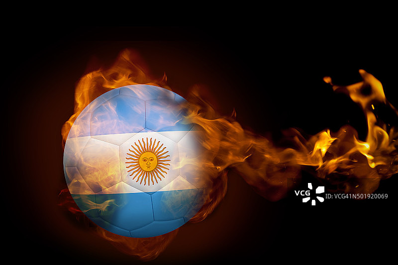 火焰环绕的阿根廷足球图片素材