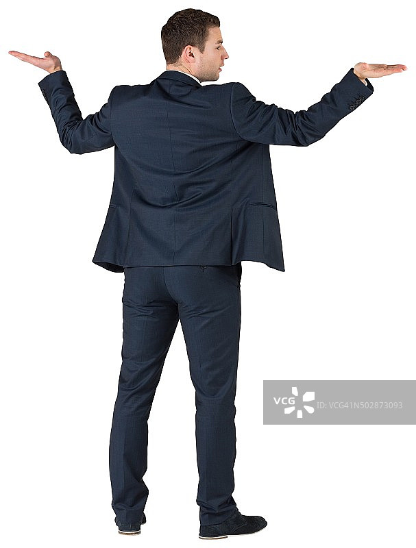 张开双臂站立的商人图片素材