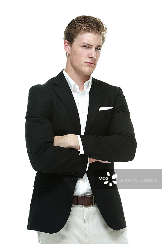 看着镜头的时尚休闲男士图片素材