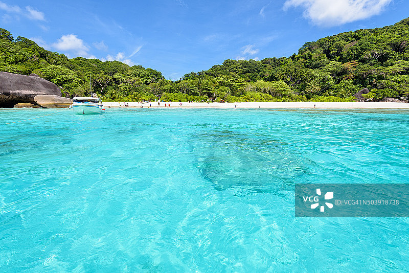 泰国斯米兰群岛的海湾海滩图片素材