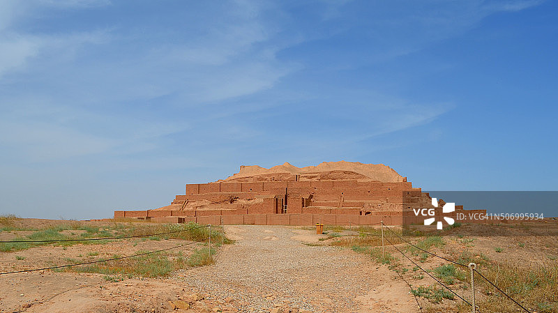 伊朗乔加赞比尔金字形神塔图片素材