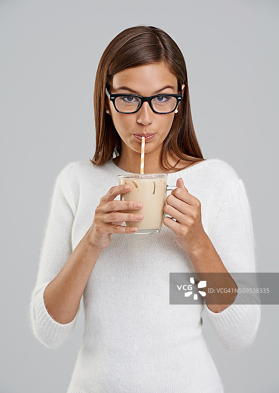 有了吸管会更好图片素材