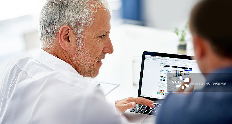 三个臭皮匠，顶个诸葛亮图片素材