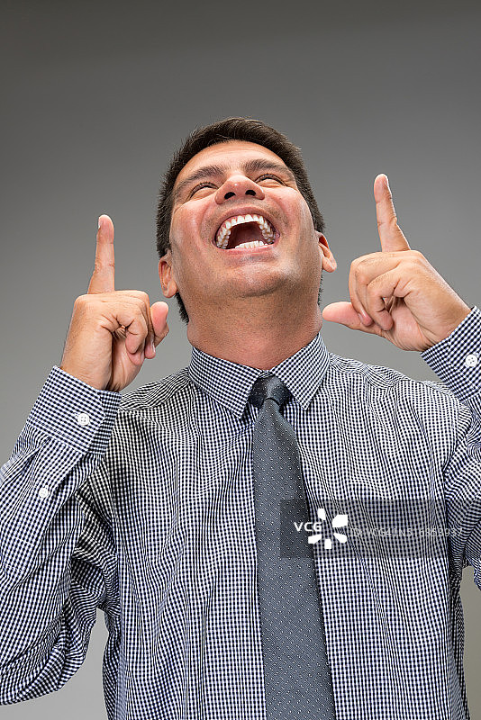 成熟的西班牙裔高管图片素材