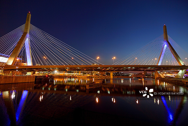 Leonard Zakim 邦克山桥图片素材