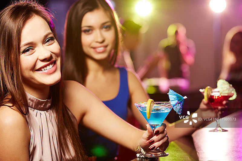 品味鸡尾酒图片素材