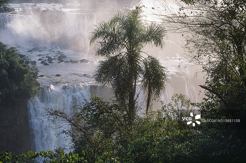 伊瓜苏瀑布图片素材