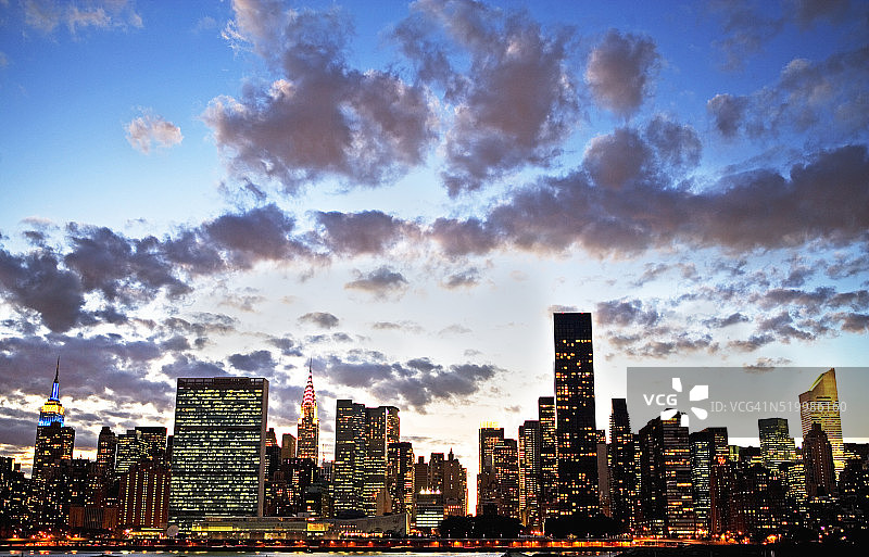 曼哈顿日落天际线图片素材