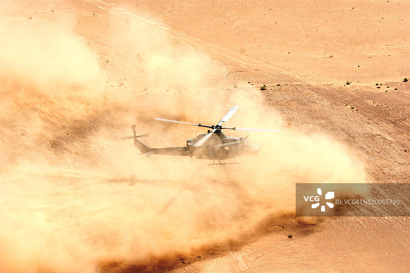 中东地区的UH-1Y休伊直升机图片素材