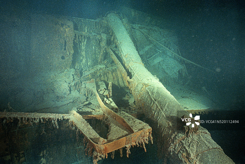 泰坦尼克号的前桅和甲板图片素材