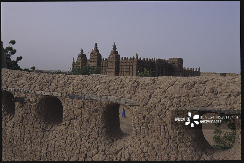 杰内大清真寺与土坯墙图片素材