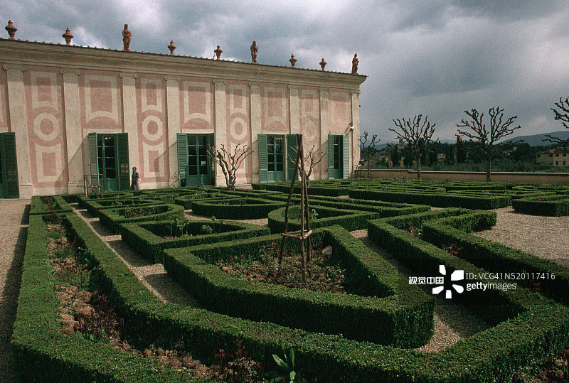 造型树篱迷宫图片素材