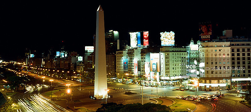 阿根廷布宜诺斯艾利斯共和国广场的方尖碑全景图片素材