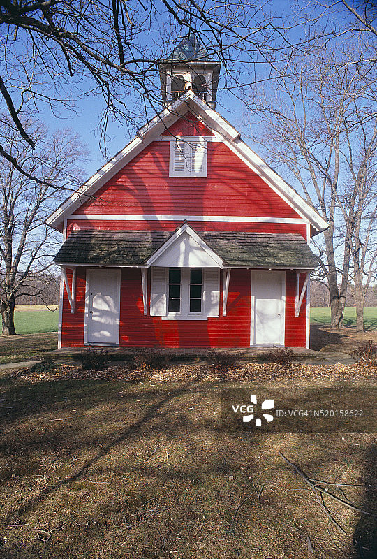 小型红色校舍图片素材