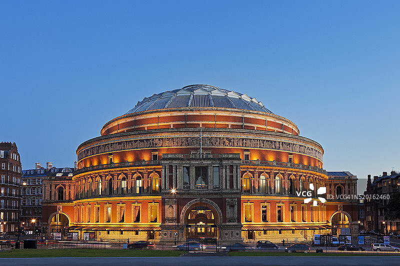 暮色下的皇家阿尔伯特音乐厅图片素材