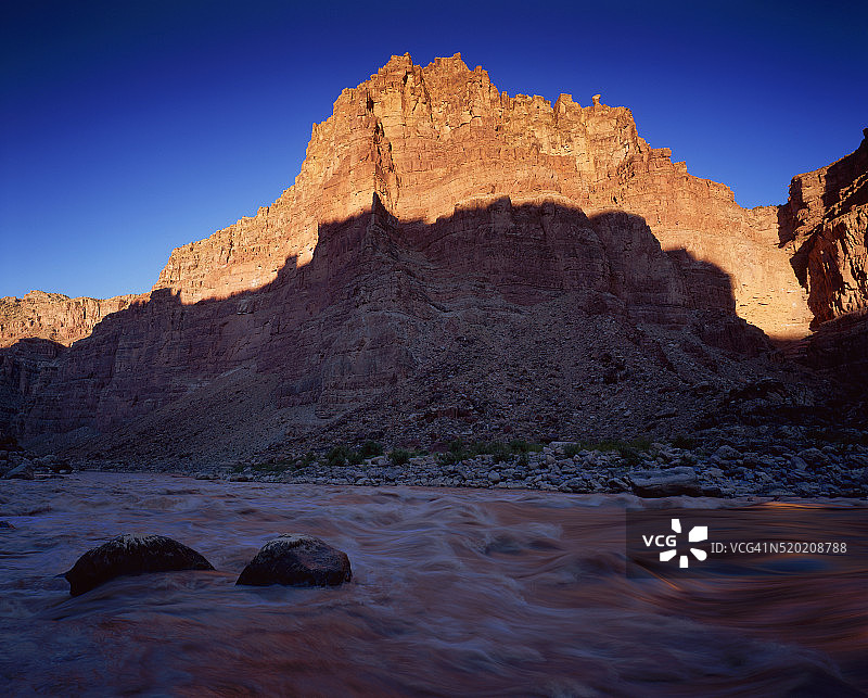 卡塔拉克特峡谷壁日出图片素材