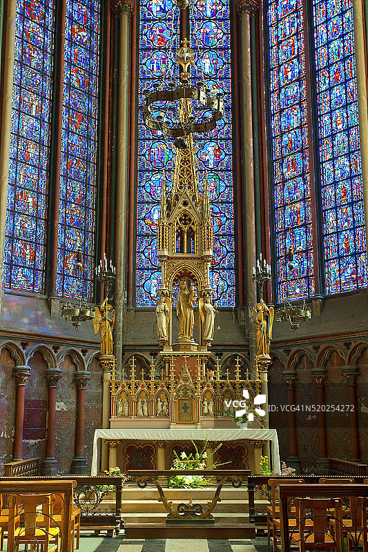 亚眠主教座堂内的祭坛图片素材