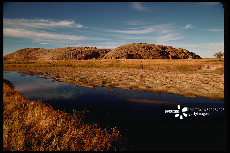 俄勒冈小道上的独立岩图片素材