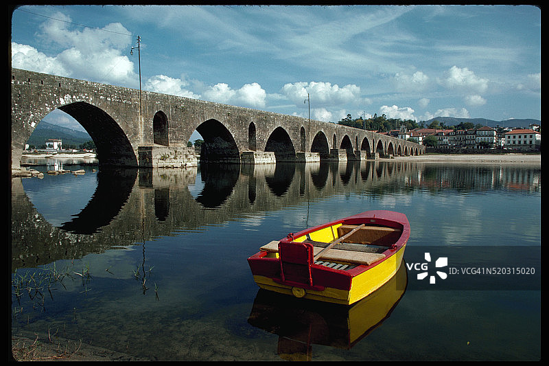 利马河上的桥，葡萄牙图片素材