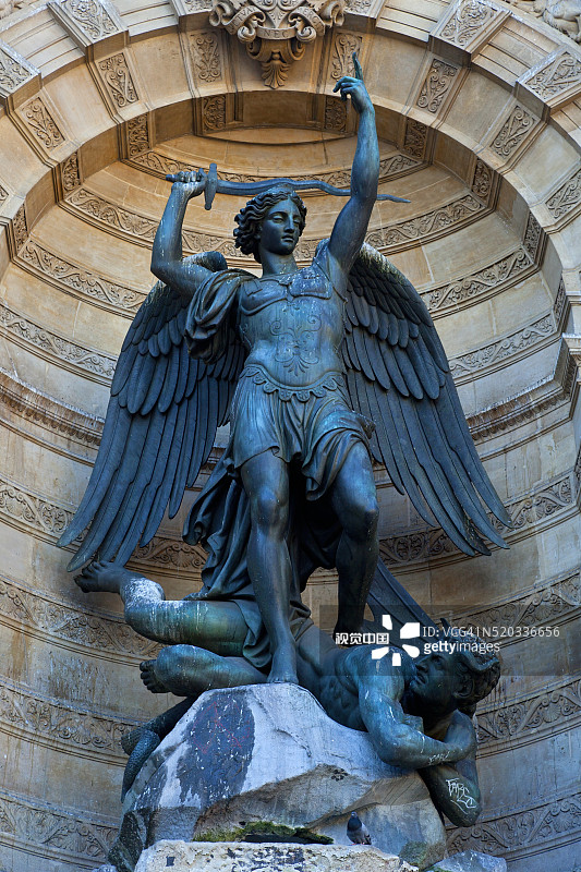 巴黎圣米歇尔喷泉细节图图片素材