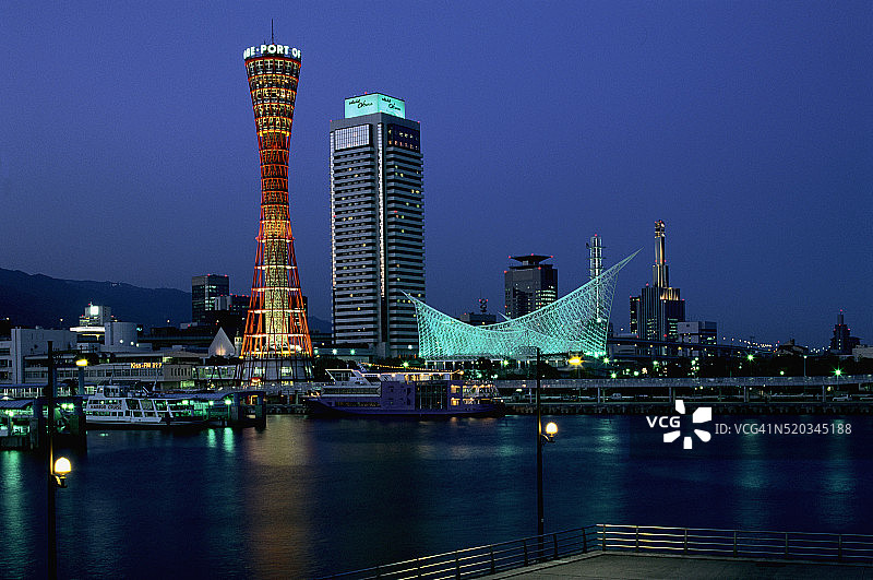 神户港塔和大阪湾图片素材