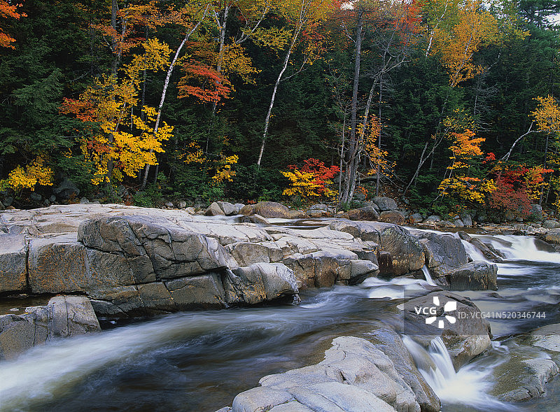 秋季奥塞布尔河图片素材