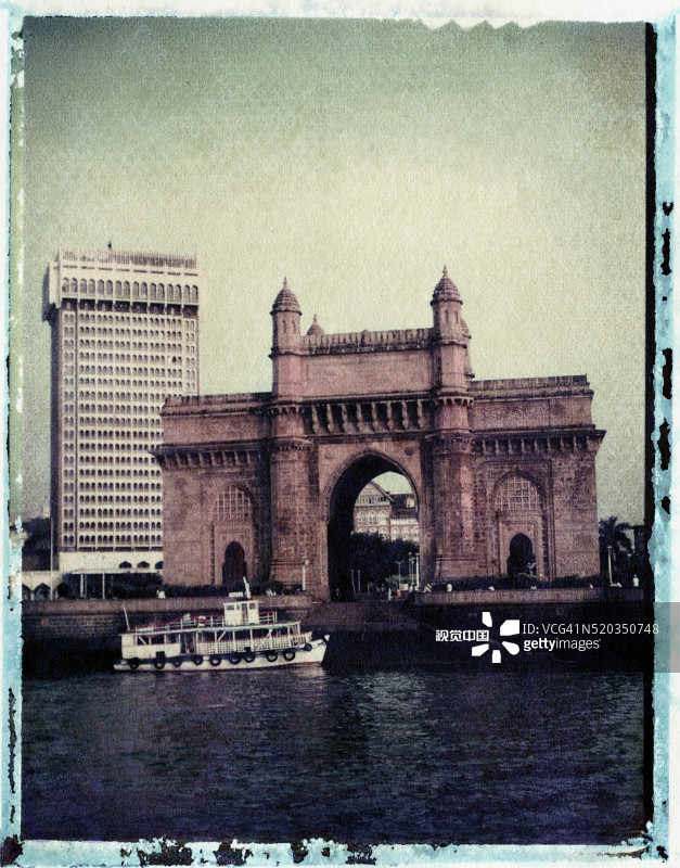 印度门附近的船只图片素材