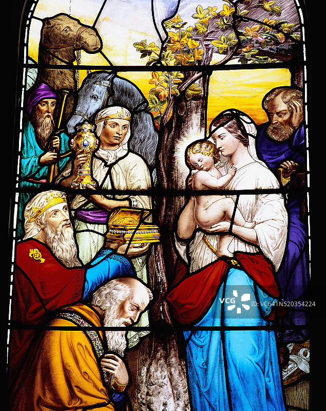 朝拜圣贤彩色玻璃窗图片素材