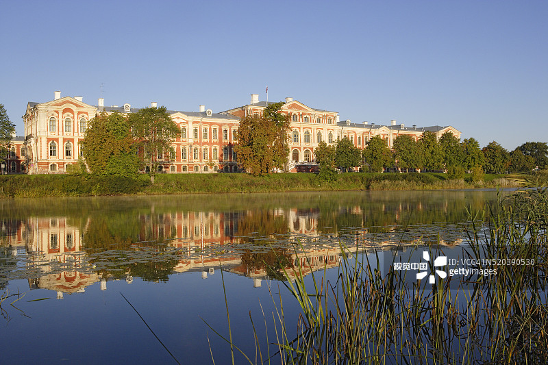 拉脱维亚利耶卢佩河畔的耶尔加瓦宫图片素材