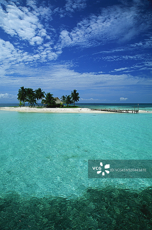 加勒比海的小热带岛屿图片素材