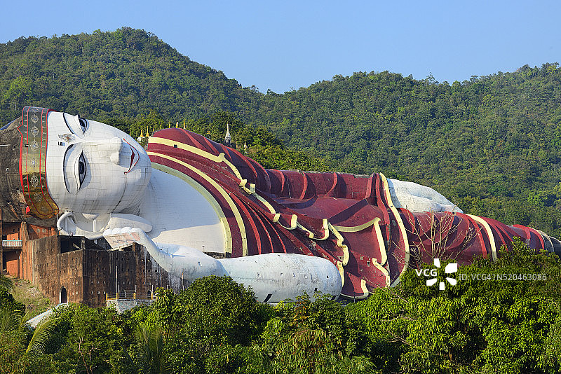 缅甸孟邦毛淡棉地区的永盛塔瓦亚寺庙图片素材