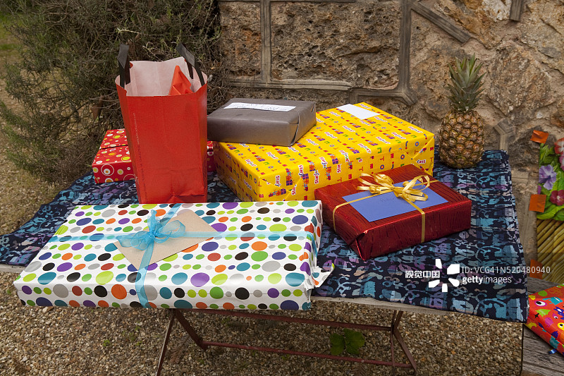 七岁男孩生日礼物图片素材