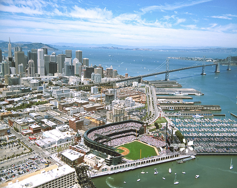 AT&T公园和旧金山鸟瞰图图片素材