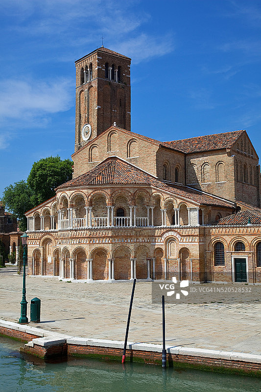 穆拉诺岛和圣玛丽亚和圣多纳托圣殿图片素材
