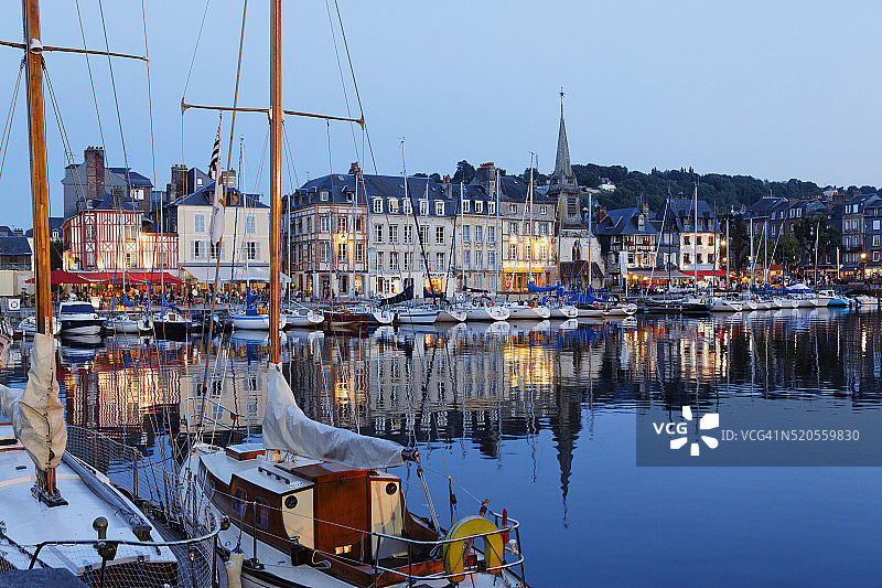 翁弗勒尔古老的港口图片素材