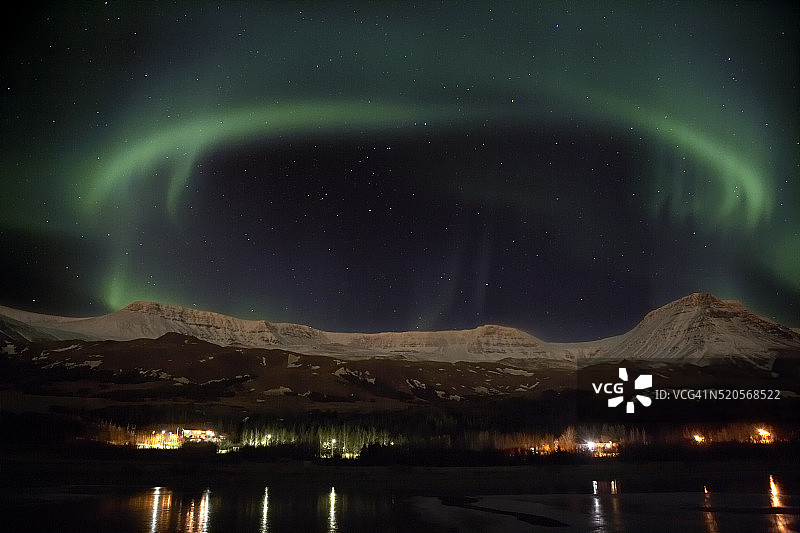 埃斯亚山上的北极光图片素材