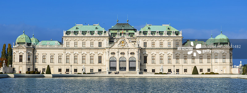 维也纳上美景宫图片素材