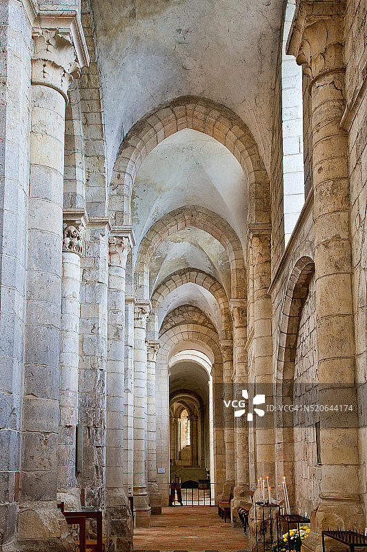 欧洲法国卢瓦雷省：圣伯努瓦卢瓦尔，修道院图片素材