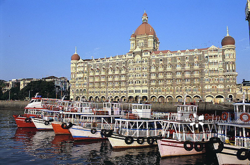 泰姬陵酒店和水岸图片素材