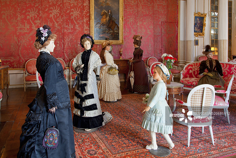 法国于塞城堡风光图片素材