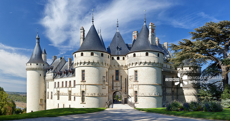 法国卢瓦尔河谷肖蒙城堡图片素材